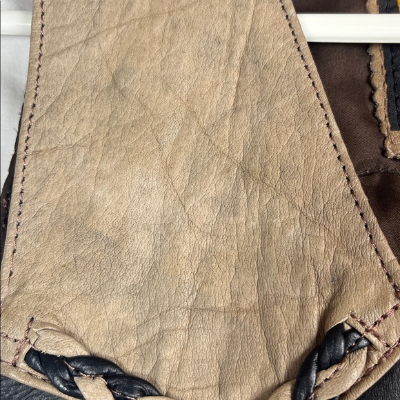 Hudson Leather Black and Tan Leather Braided Women's XL Vest with Laces and Flow - Picture 5 of 9